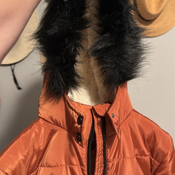 NWT Hudson Puffer Coat Faux Fur Trim in Baked Clay fleece lined.  Fits women XS - Picture 2 of 16